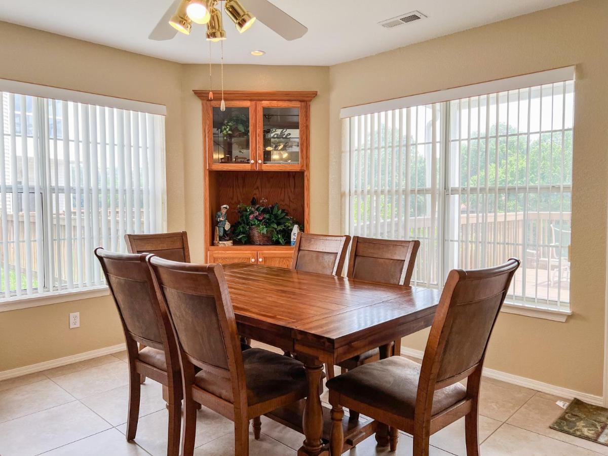 Lake Front 2Br Walk-In With Large Deck - Free Tickets Included - 79-1 Branson Exteriör bild